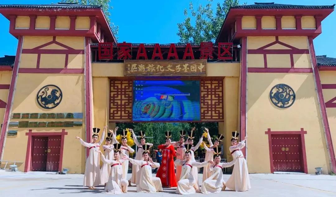 小丑明星,小丑明星，悲喜交織的舞臺(tái)傳奇