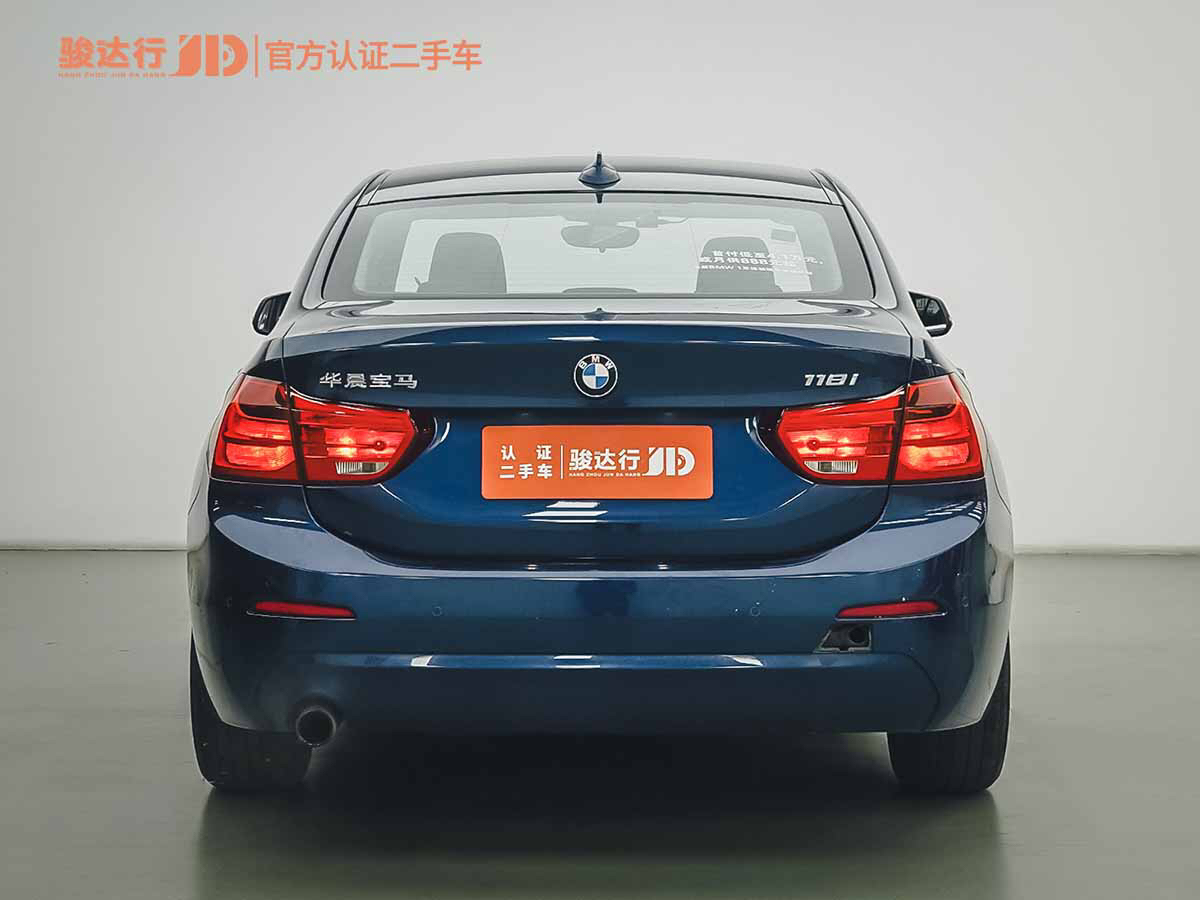 寶馬112i價(jià)格，駕馭夢(mèng)想，駛?cè)氤晒燔?chē)道