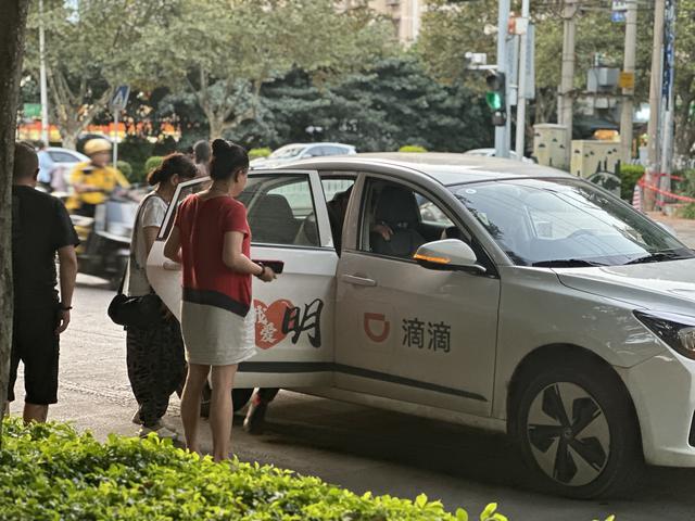 昆明網絡約車最新動態(tài)，駕馭變化，智慧出行