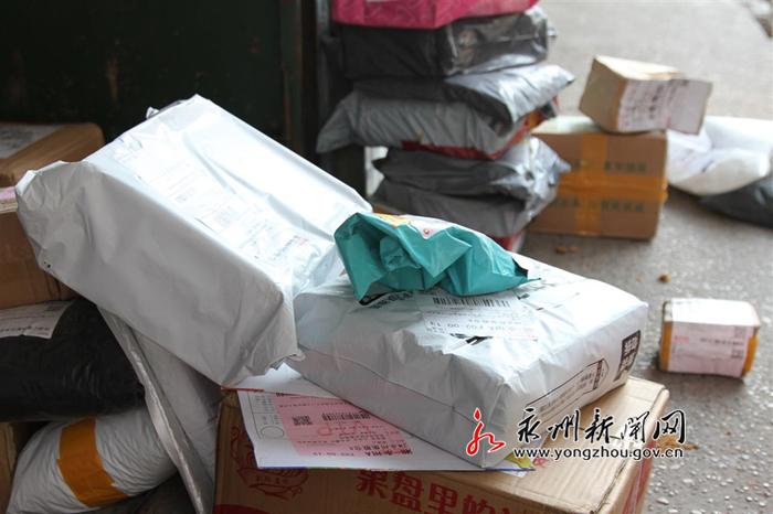 裝飾材料（不含危險(xiǎn)化學(xué)品） 第165頁(yè)