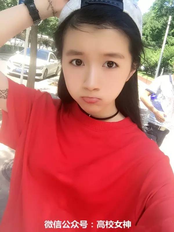 曉童與自然美景的奇妙邂逅，尋找內(nèi)心的平和之旅