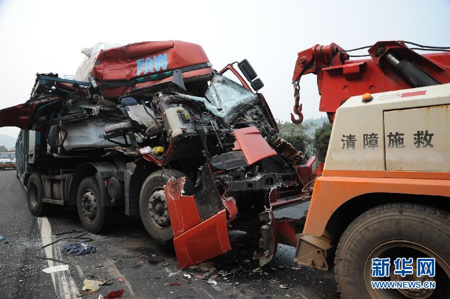 京珠高速車禍悲劇回顧與反思，41人死亡引發(fā)社會深思